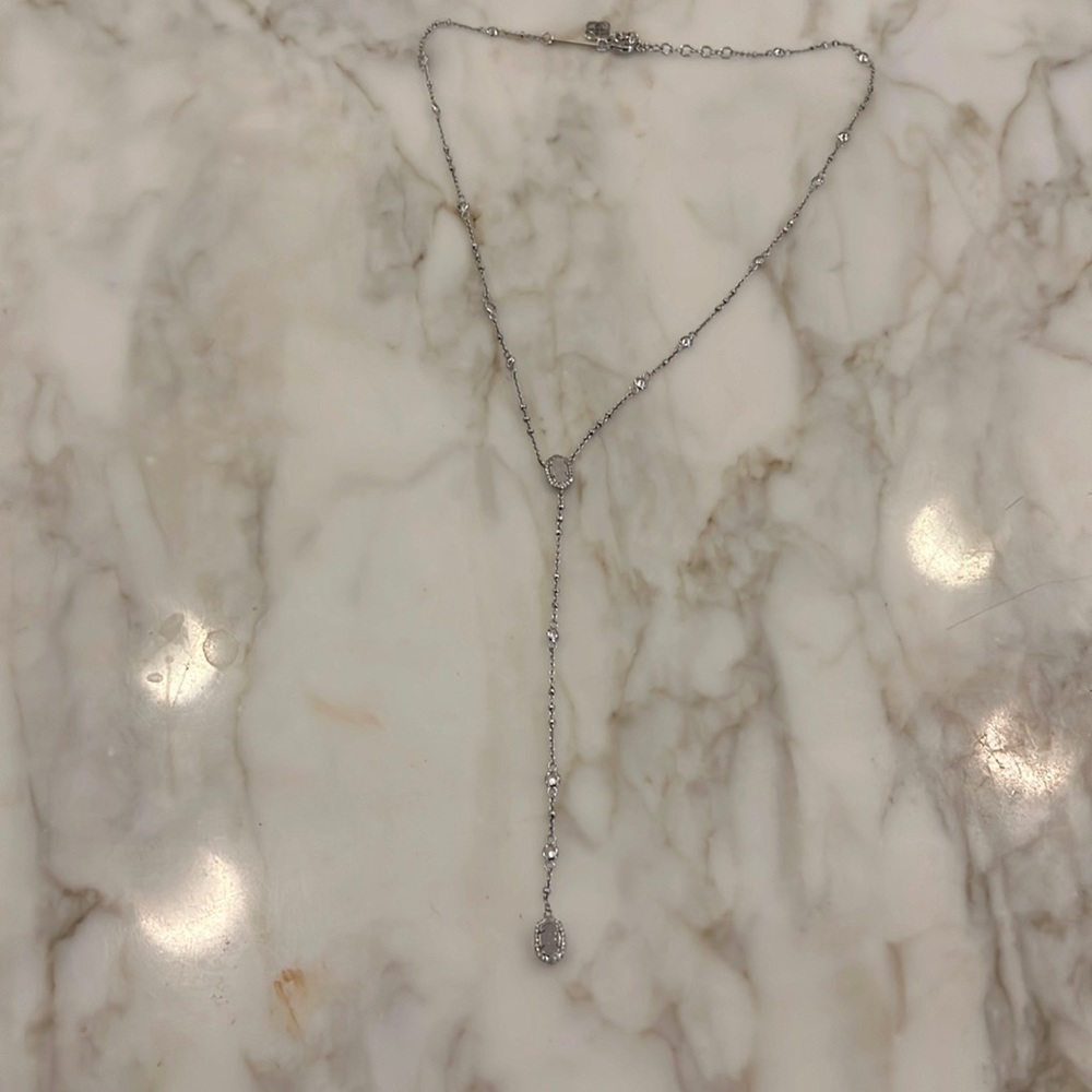 Kendra Scott necklace